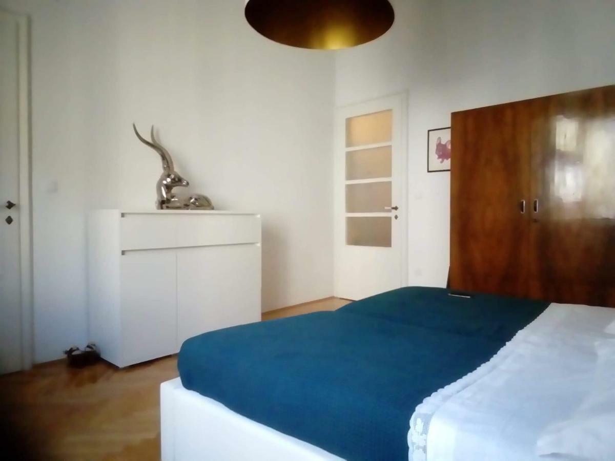 Luxury Old Town Apartment พูลา ภายนอก รูปภาพ