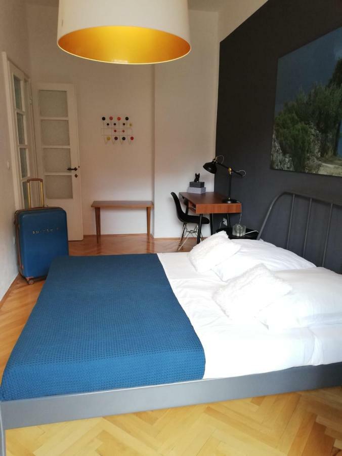 Luxury Old Town Apartment พูลา ภายนอก รูปภาพ
